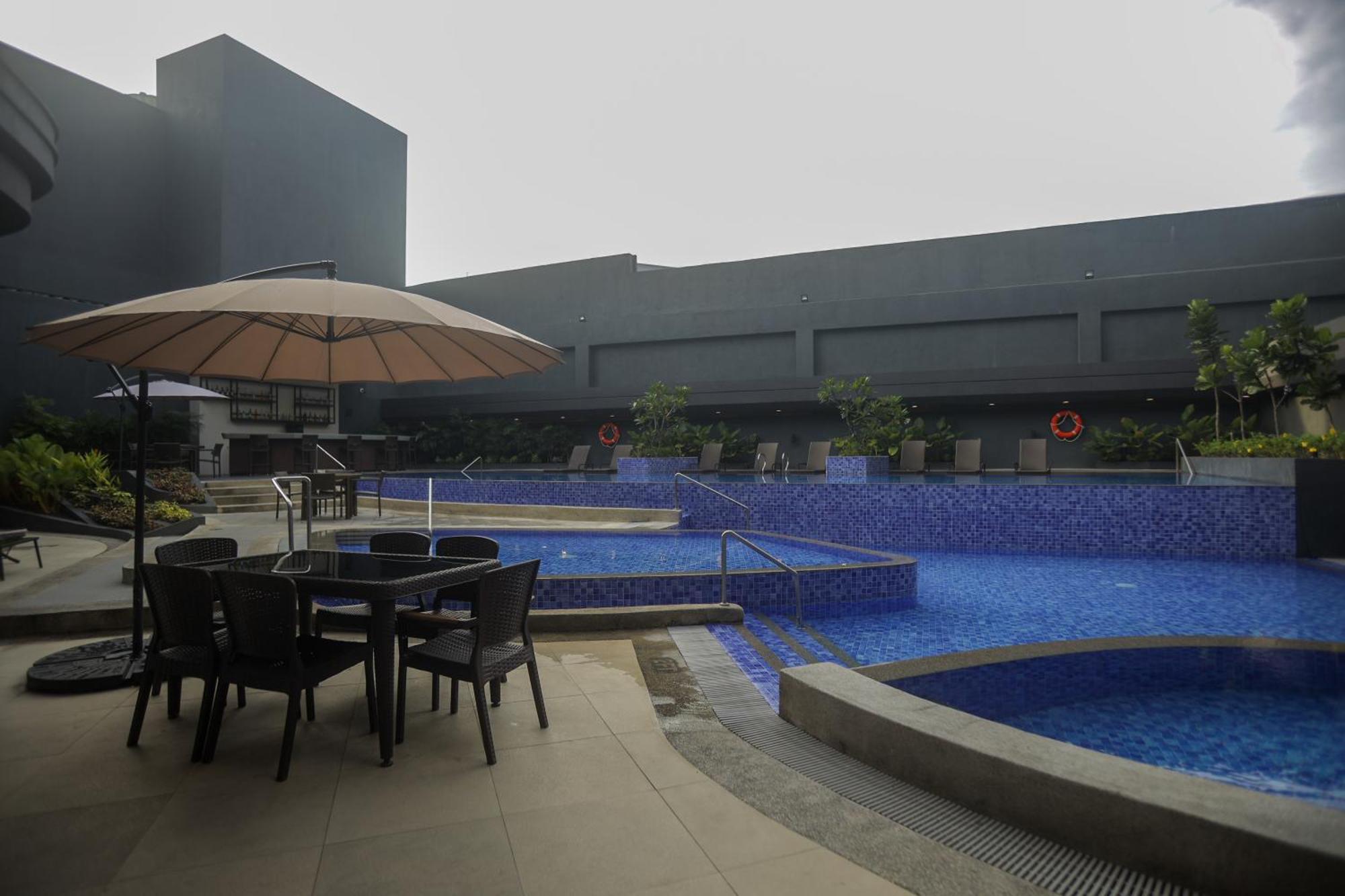 Grand Summit Hotel General Santos 제너럴 산토스 외부 사진