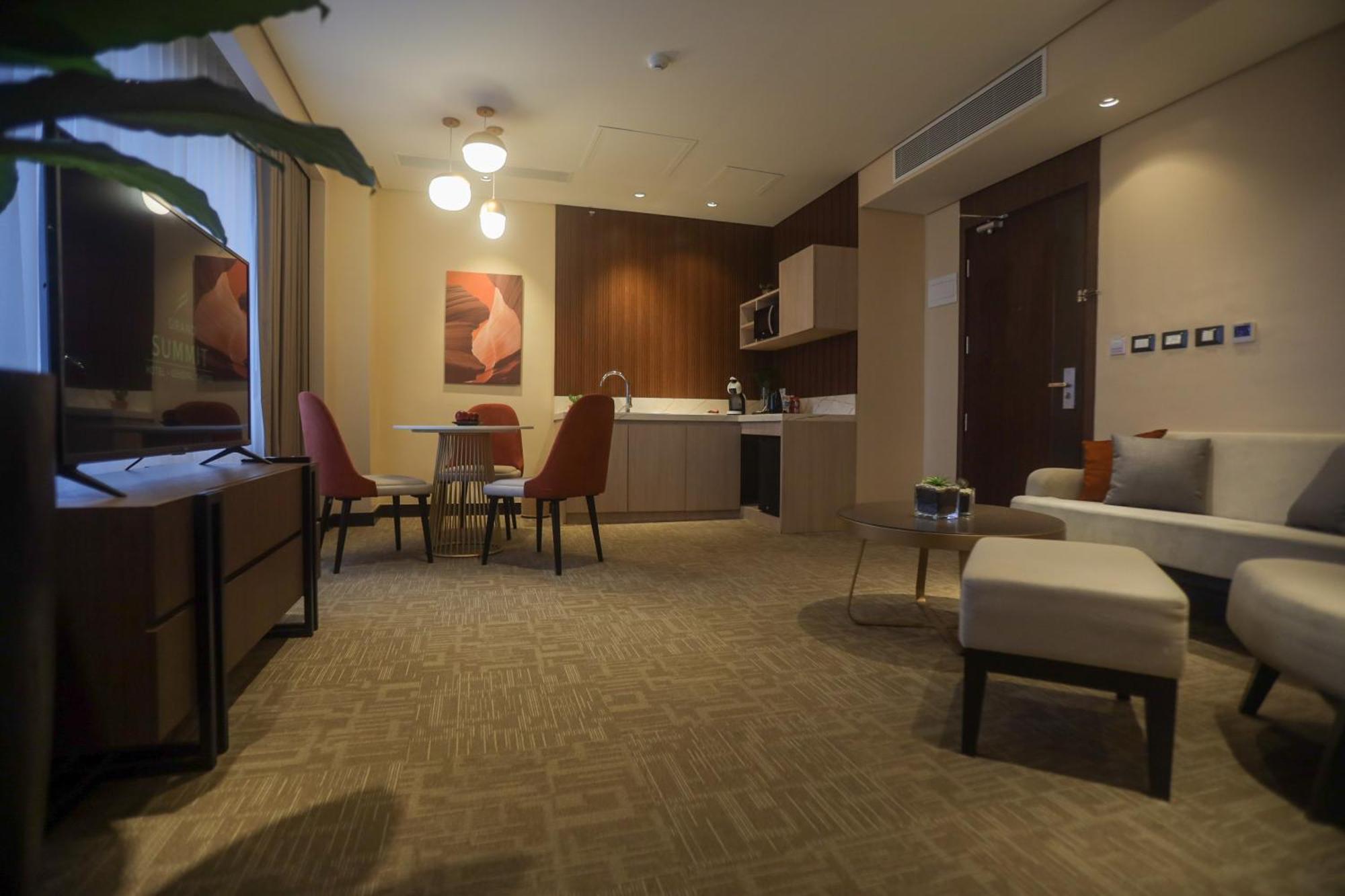 Grand Summit Hotel General Santos 제너럴 산토스 외부 사진